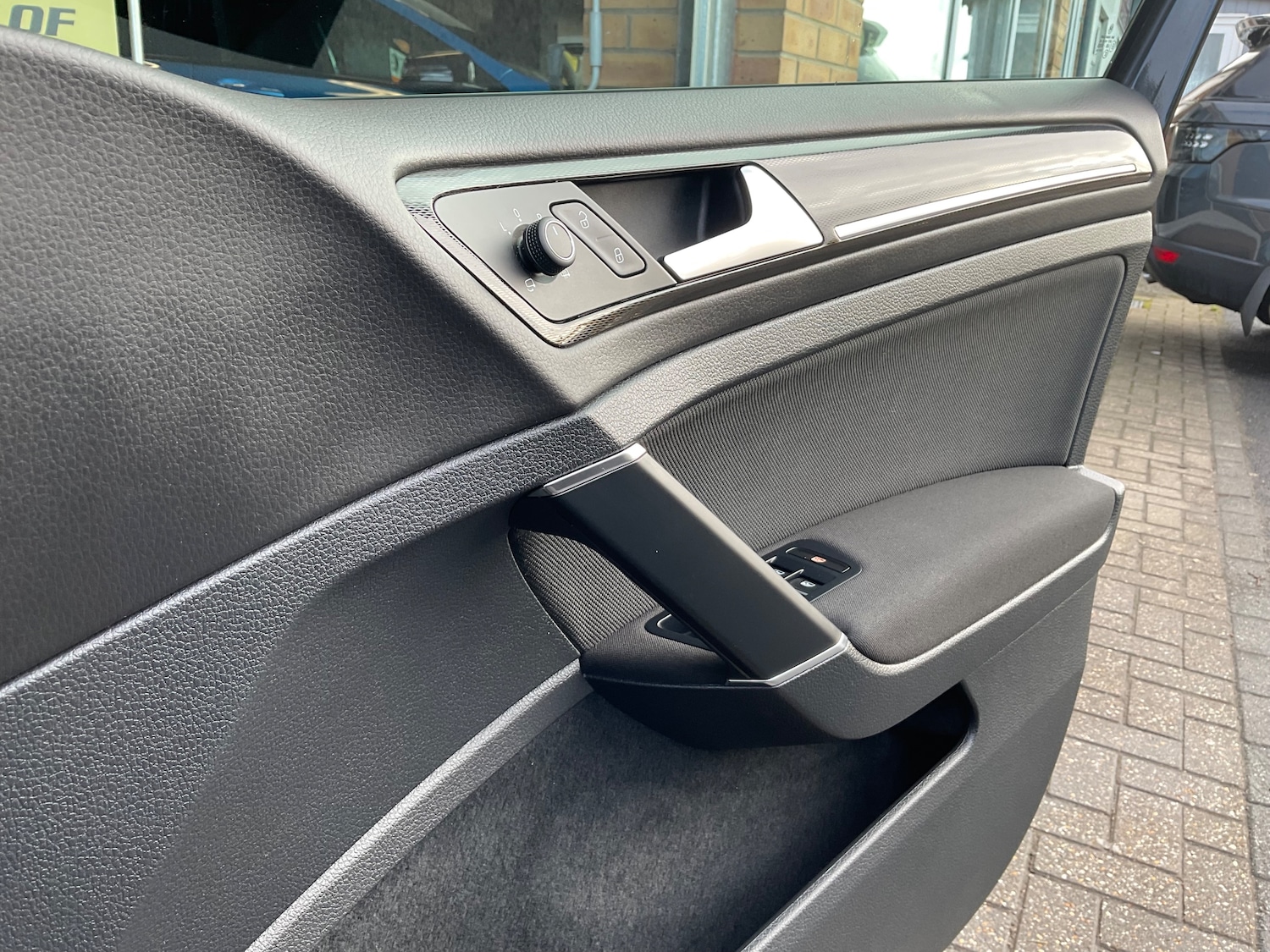 Used Volkswagen Golf 2015 for sale - 77220925: Photo 49