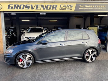 Used Volkswagen Golf 2015 for sale - 77220925: Photo