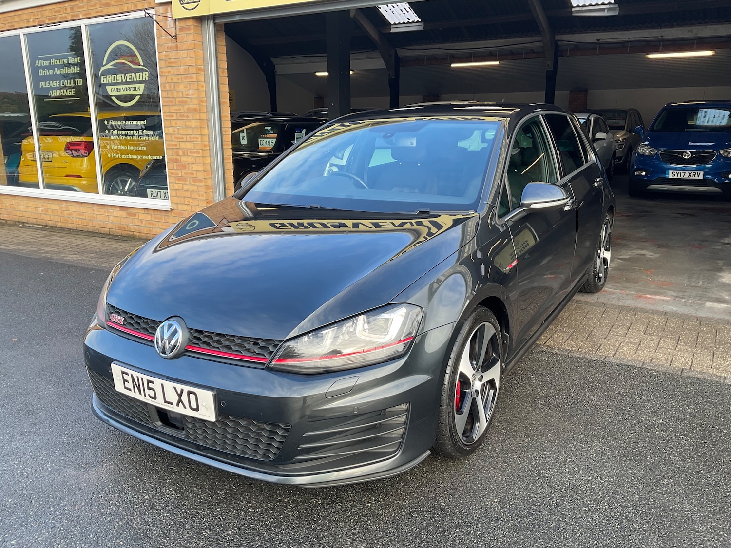 Used Volkswagen Golf 2015 for sale - 77220925: Photo 8