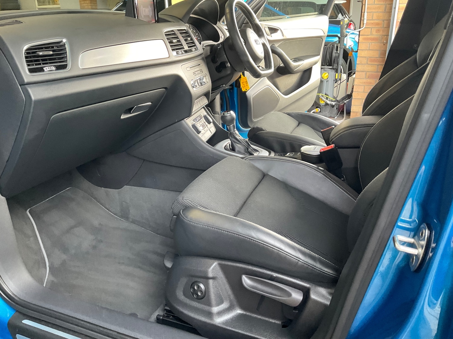 Used Audi Q3 2017 for sale - 77080104: Photo 29