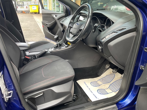 Used Ford Focus 2017 for sale - 75367418: Photo 22