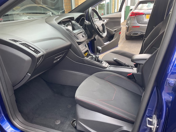 Used Ford Focus 2017 for sale - 75367418: Photo 26