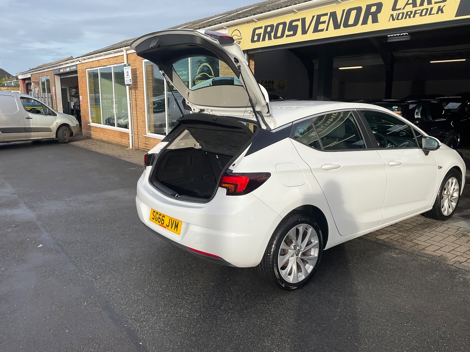 Used Vauxhall Astra 2016 for sale - 76792444: Photo 18