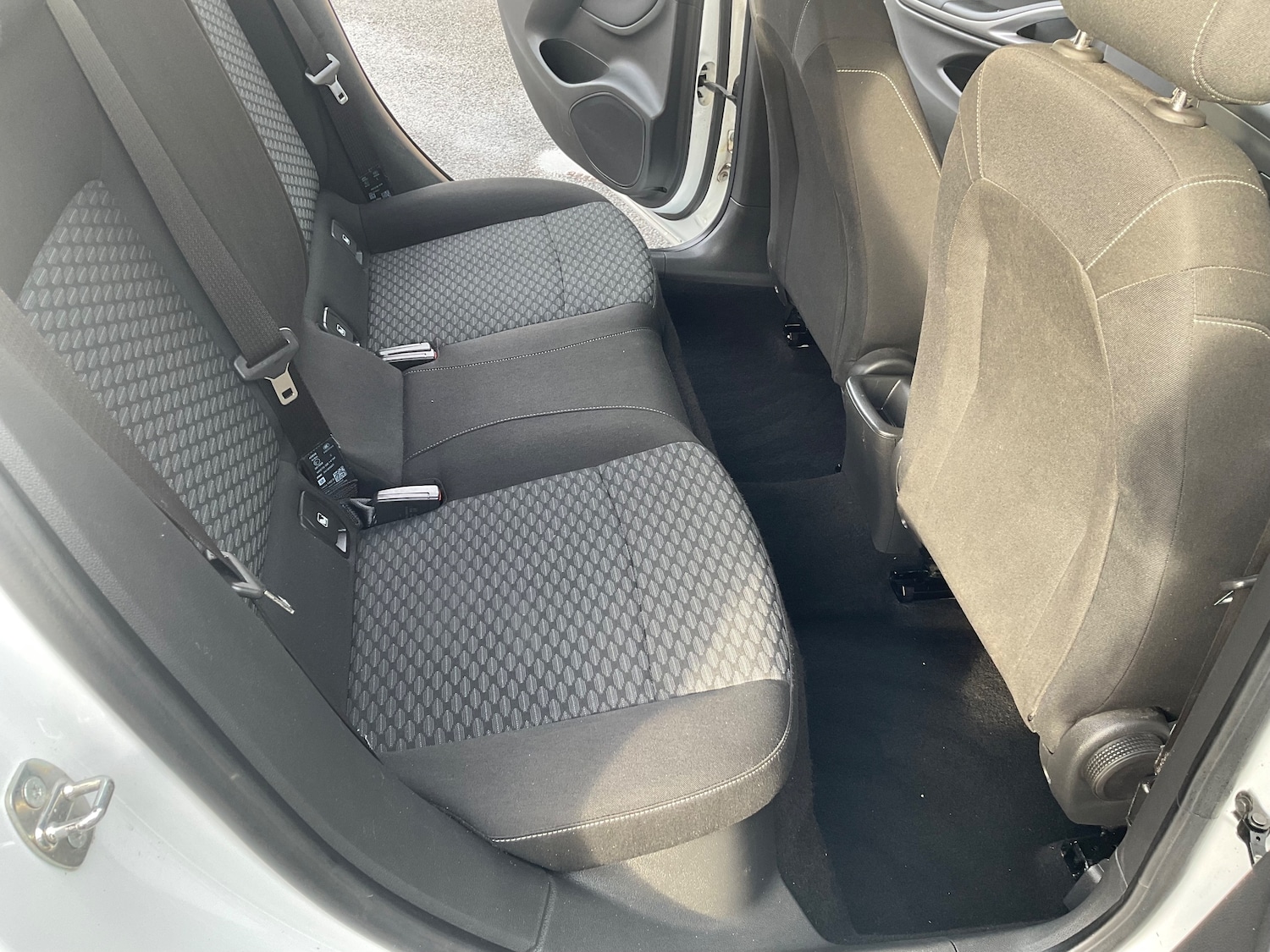 Used Vauxhall Astra 2016 for sale - 76792444: Photo 26