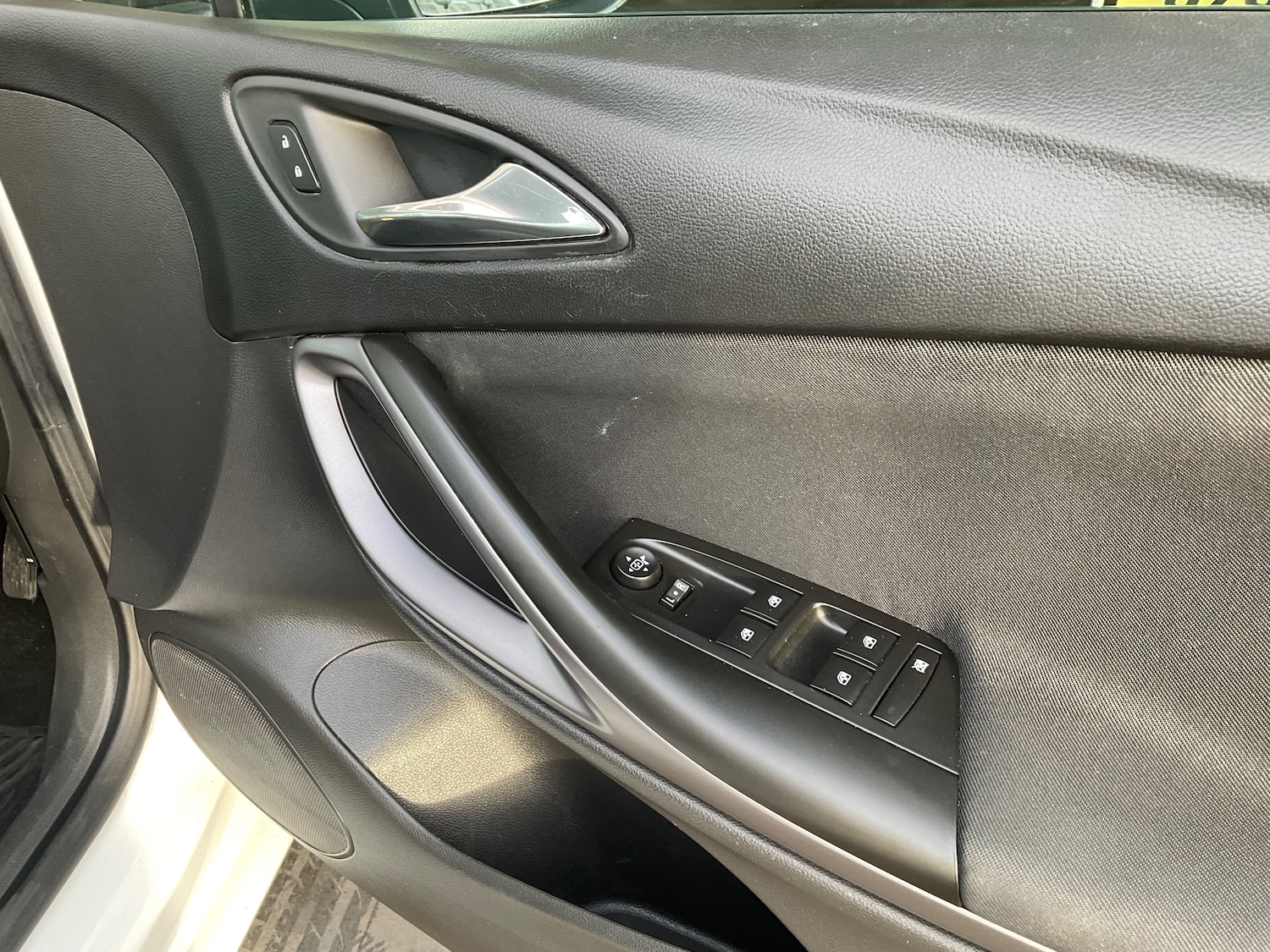 Used Vauxhall Astra 2016 for sale - 76792444: Photo 44