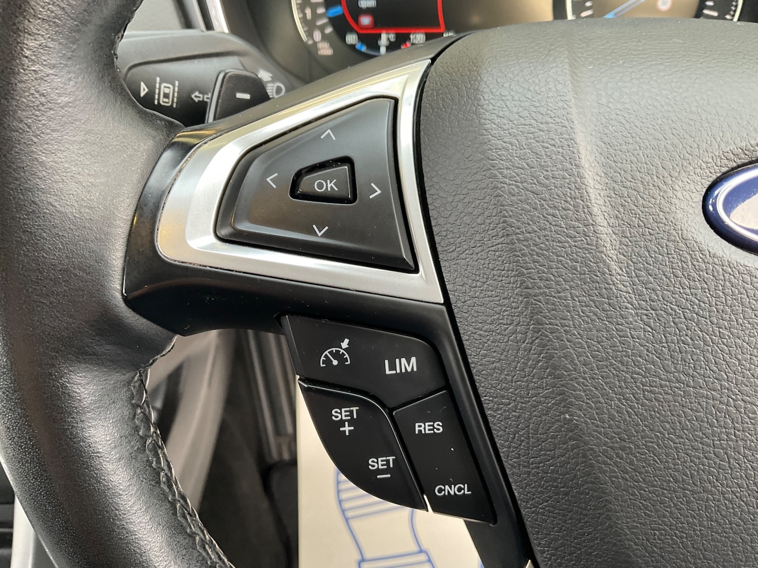 Used Ford Mondeo 2015 for sale - 76436631: Photo 41