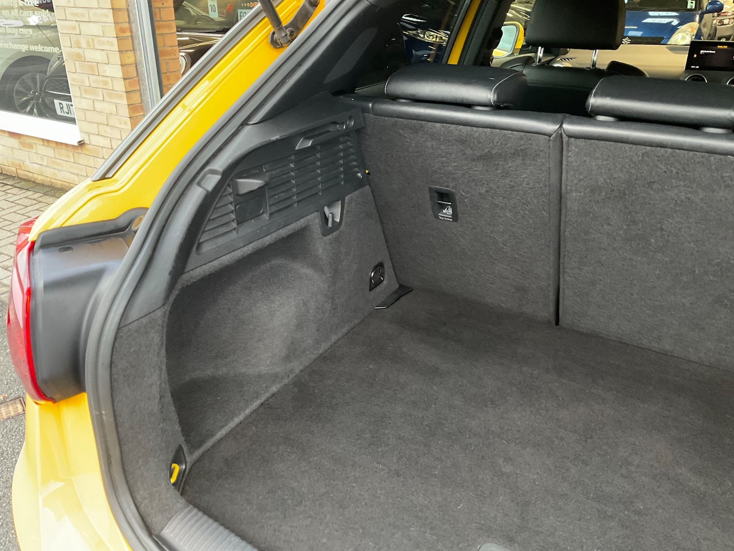 Used Audi Q2 2017 for sale - 77094222: Photo 21