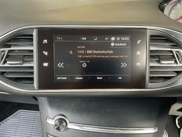 Used Peugeot 308 SW 2019 for sale - 76211719: Photo 33