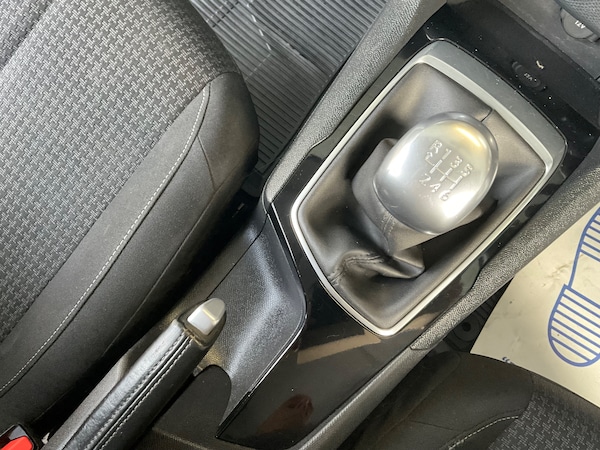 Used Peugeot 308 SW 2019 for sale - 76211719: Photo 41
