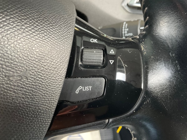 Used Peugeot 308 SW 2019 for sale - 76211719: Photo 43