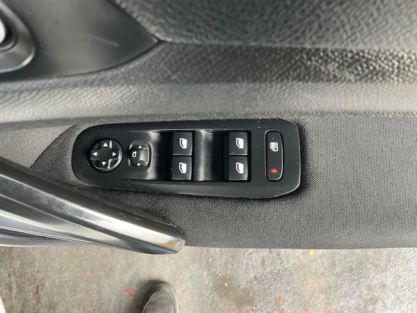 Used Peugeot 308 SW 2019 for sale - 76211719: Photo 48