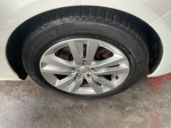 Used Peugeot 308 SW 2019 for sale - 76211719: Photo 54