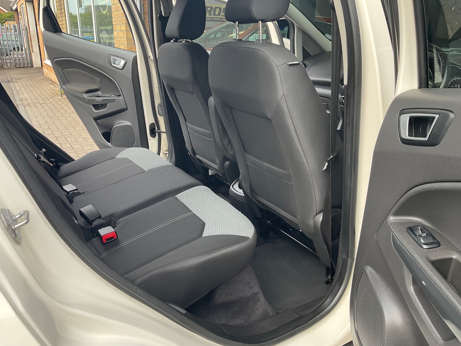 Used Ford Ecosport 2016 for sale - 76128004: Photo 22