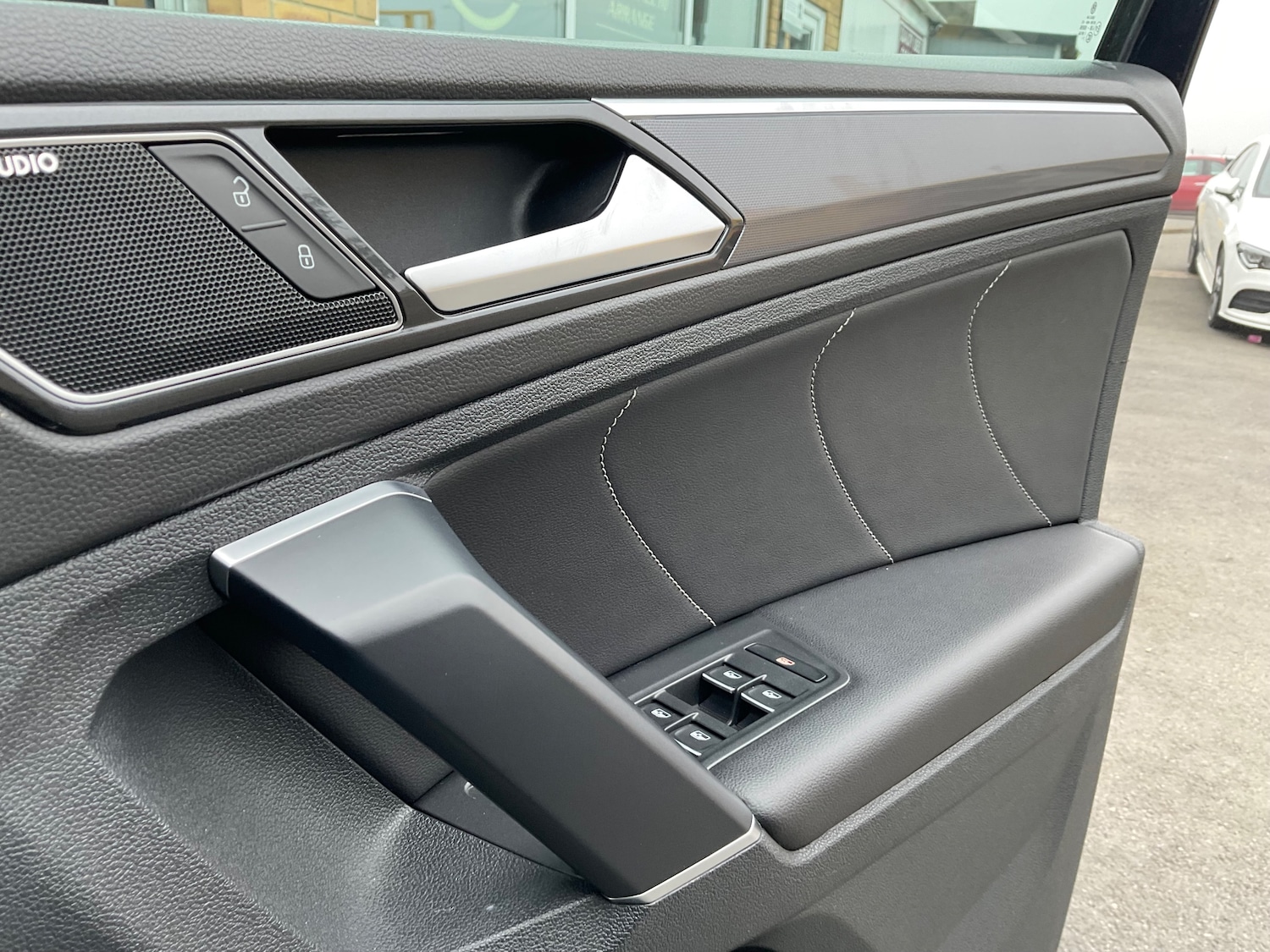 Used Volkswagen Tiguan for sale - 77798078: Photo 77