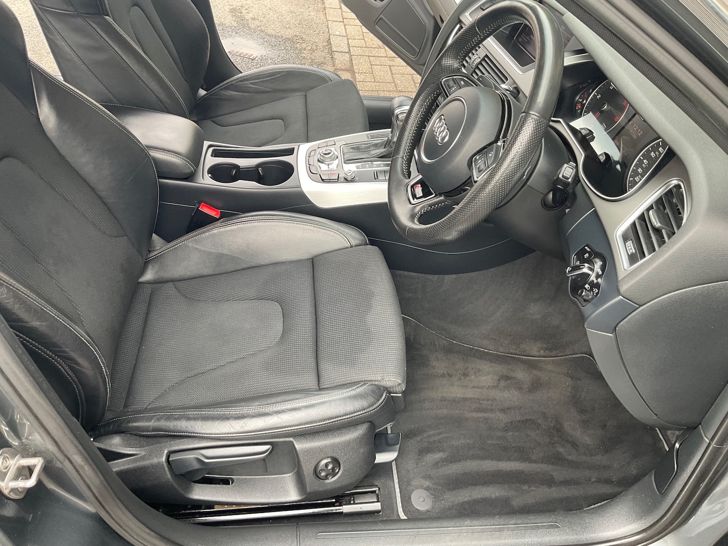 Used Audi A4 2014 for sale - 78060759: Photo 25