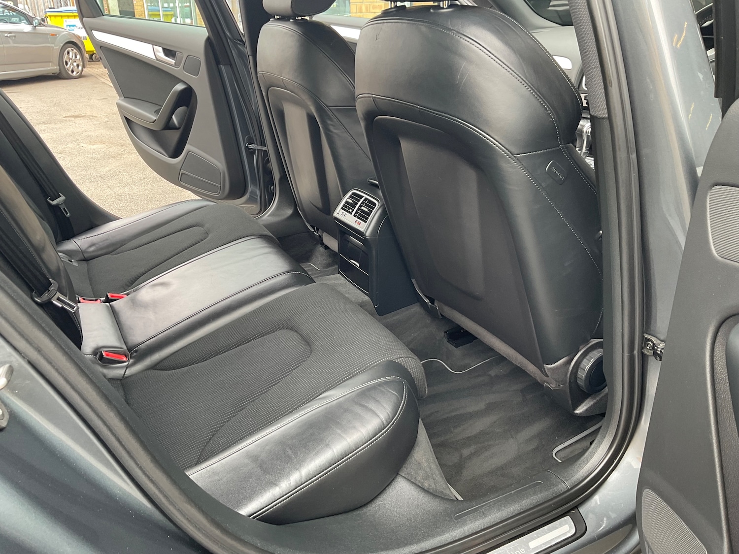 Used Audi A4 2014 for sale - 78060759: Photo 28