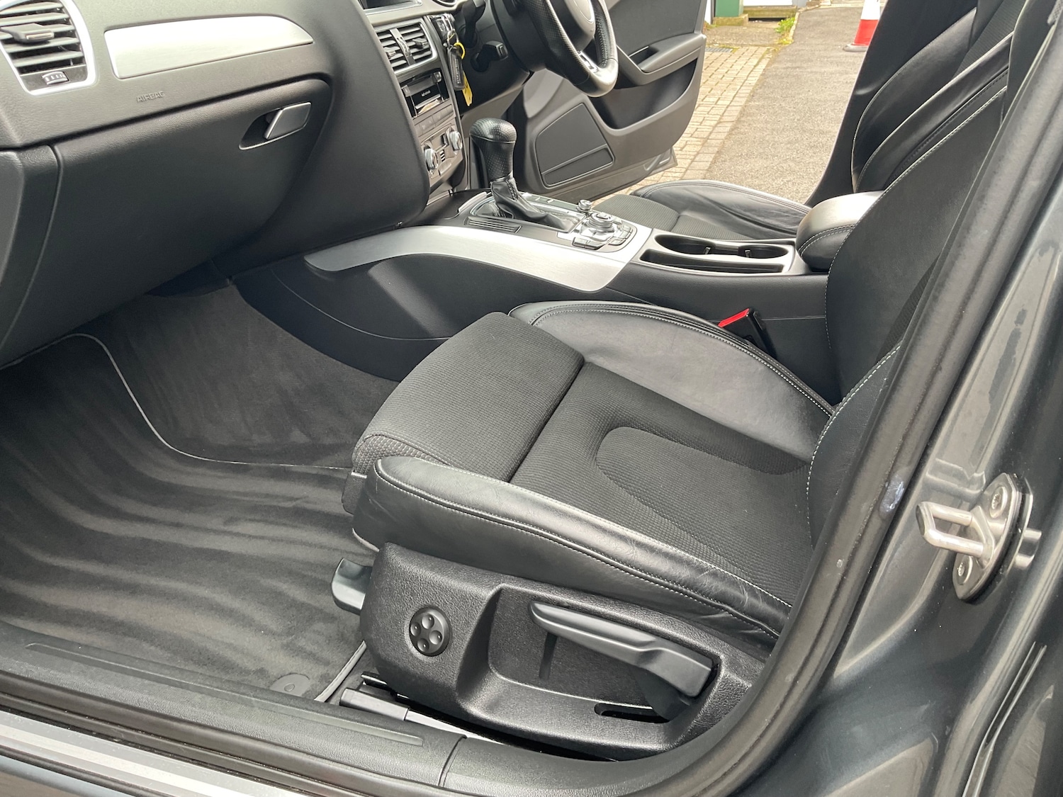 Used Audi A4 2014 for sale - 78060759: Photo 30