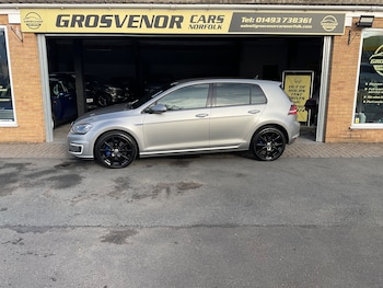 Used Volkswagen Golf 2015 for sale - 76395566: Photo