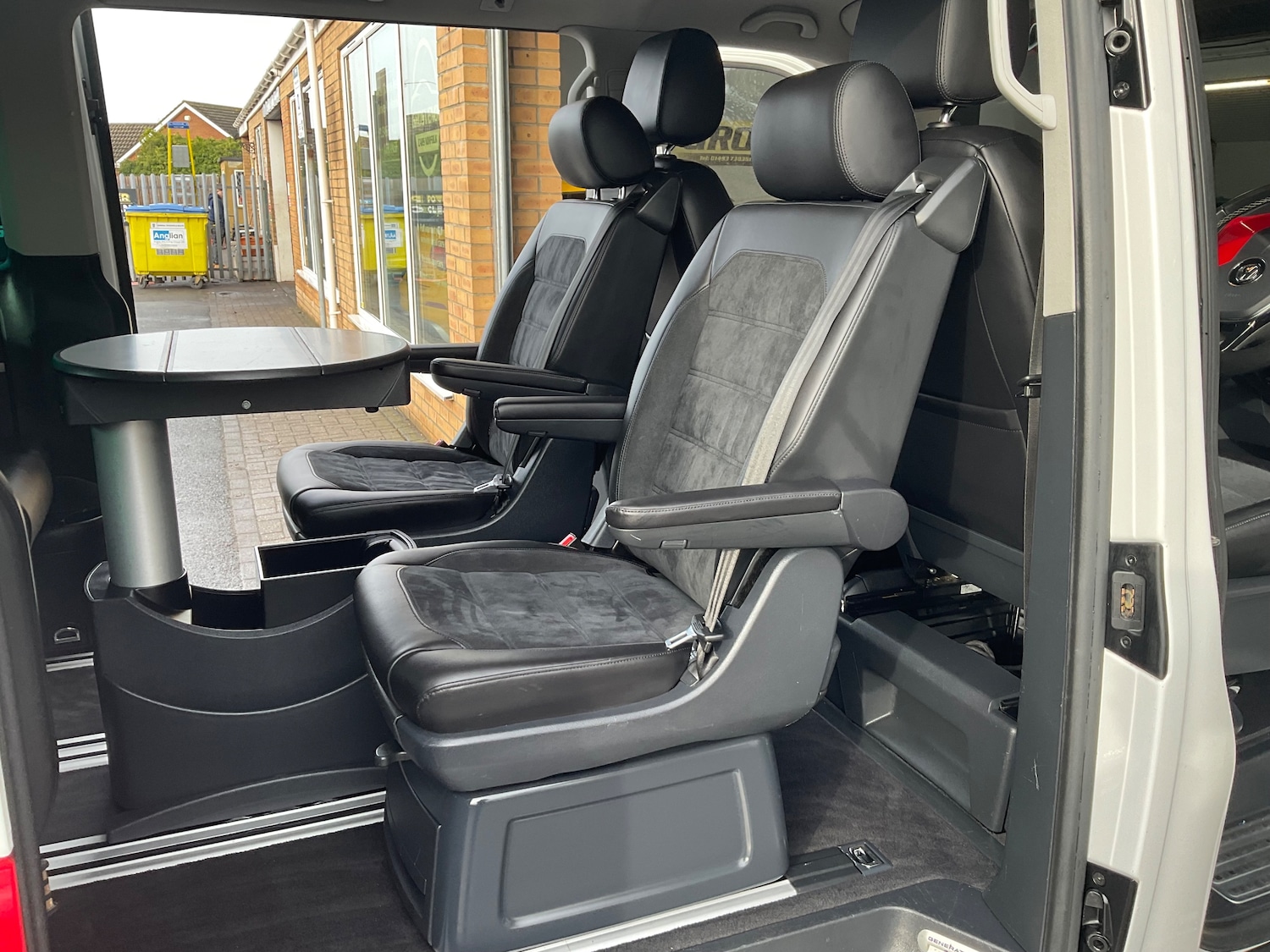 Used Volkswagen Caravelle 2016 for sale - 77341033: Photo 36