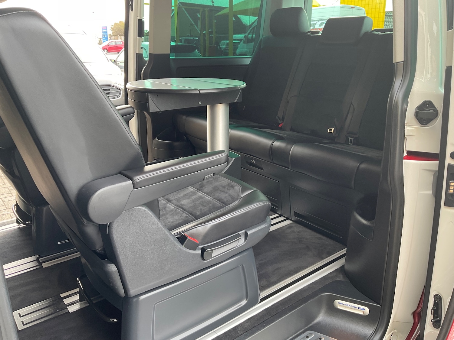 Used Volkswagen Caravelle 2016 for sale - 77341033: Photo 40