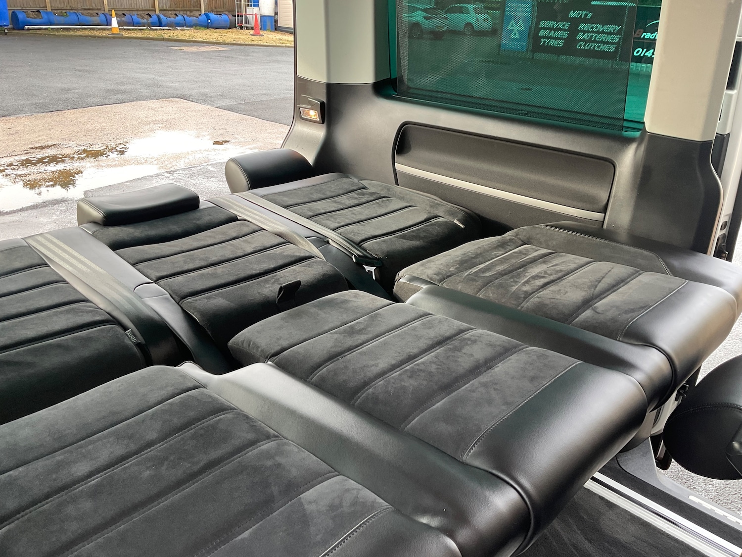 Used Volkswagen Caravelle 2016 for sale - 77341033: Photo 46