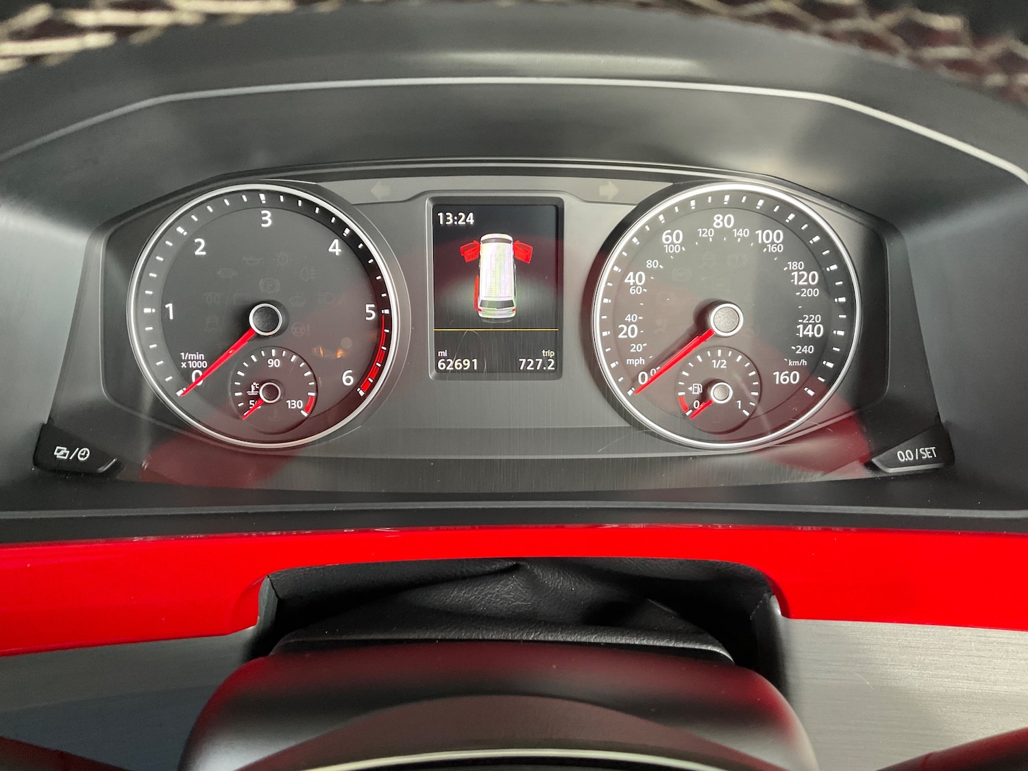 Used Volkswagen Caravelle 2016 for sale - 77341033: Photo 47