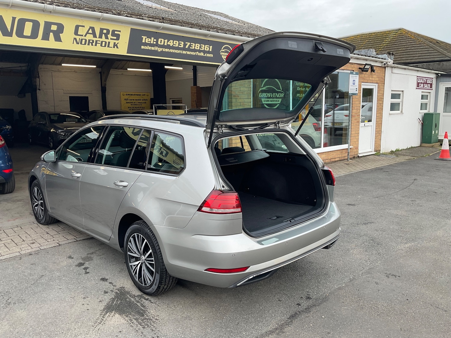 Used Volkswagen Golf 2017 for sale - 76416531: Photo 17