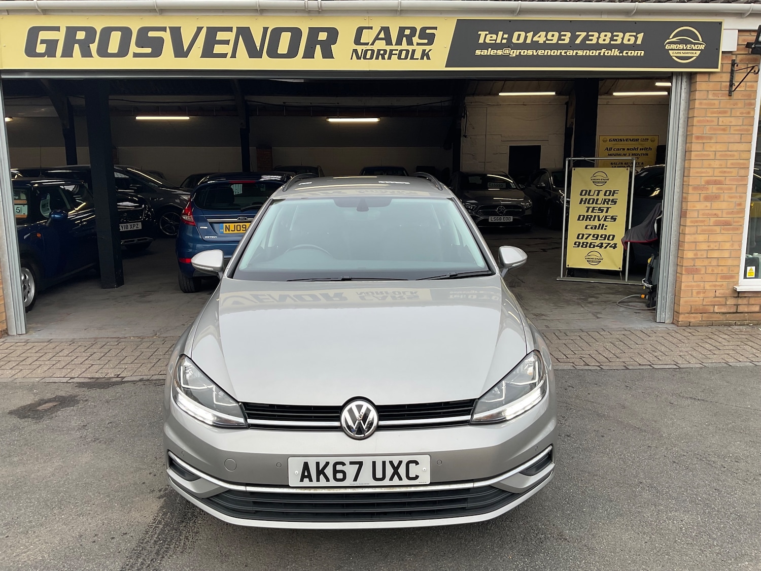 Used Volkswagen Golf 2017 for sale - 76416531: Photo 2