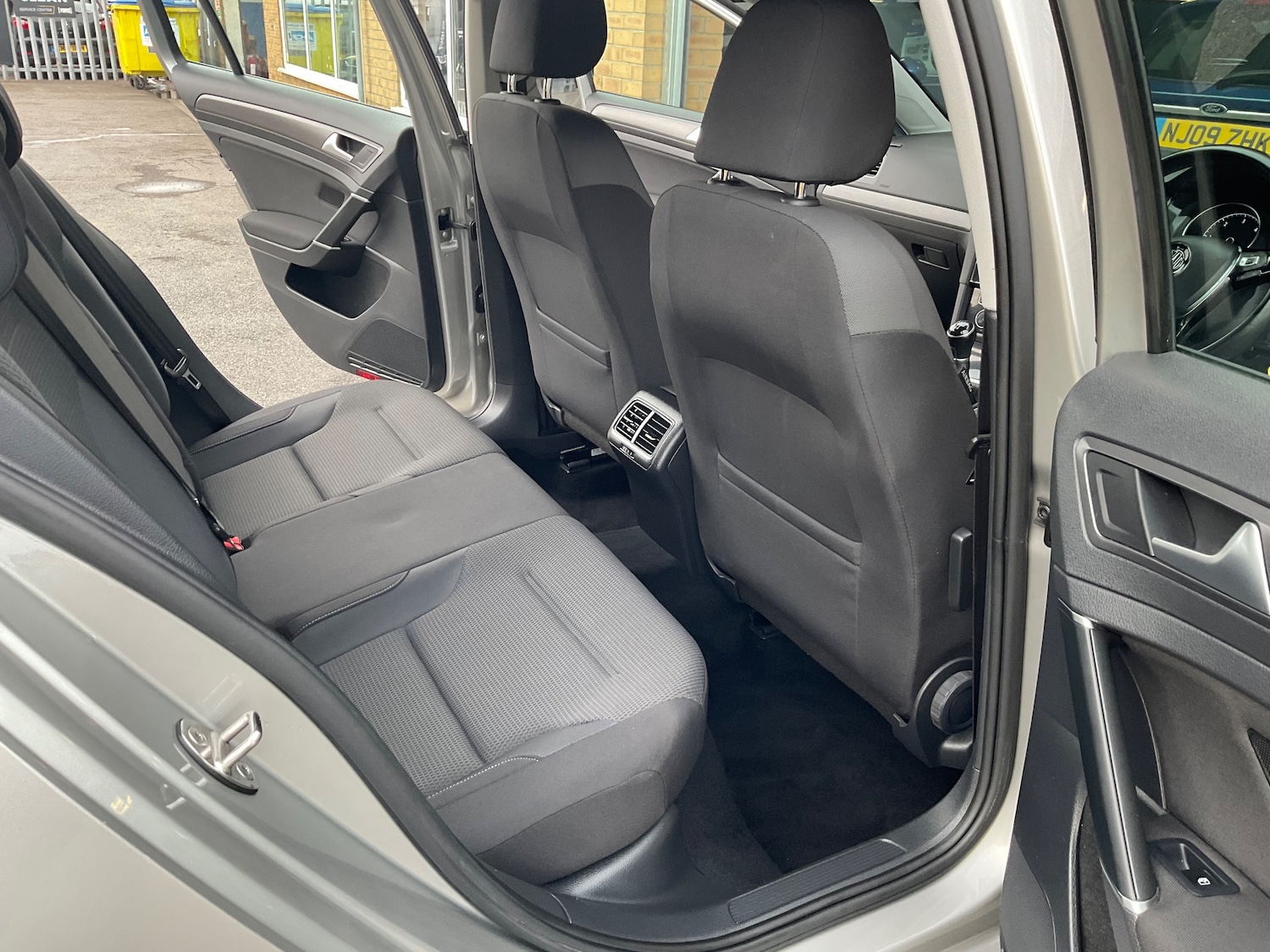 Used Volkswagen Golf 2017 for sale - 76416531: Photo 22