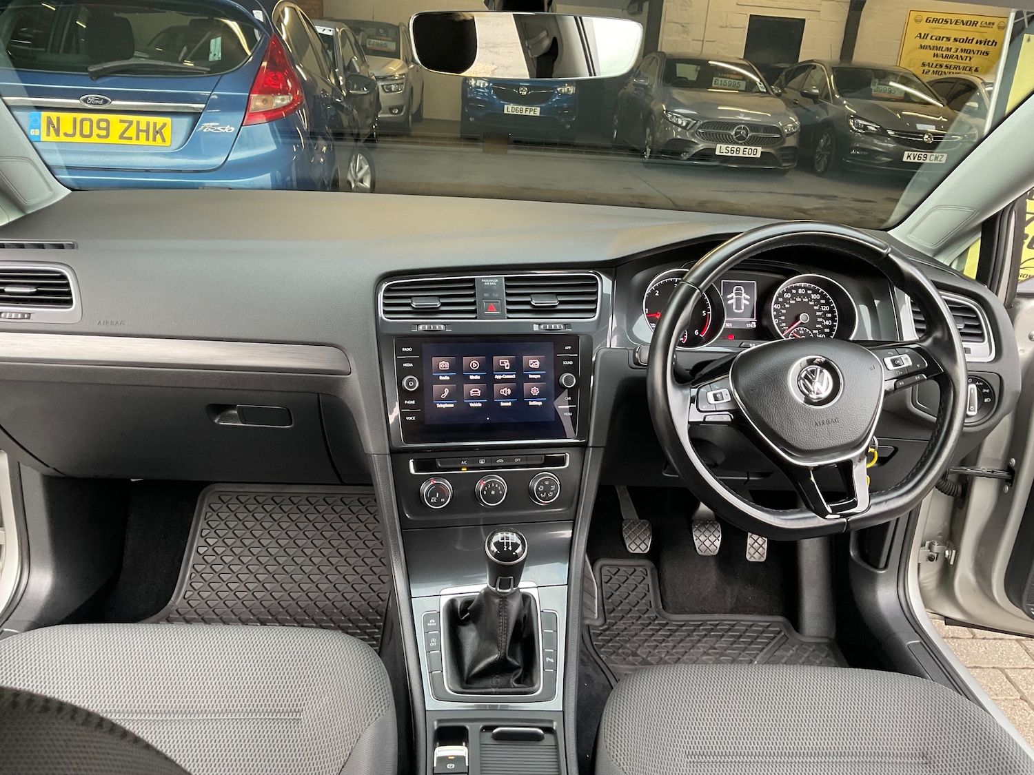 Used Volkswagen Golf 2017 for sale - 76416531: Photo 28