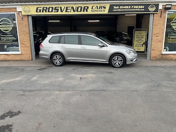 Used Volkswagen Golf 2017 for sale - 76416531: Photo