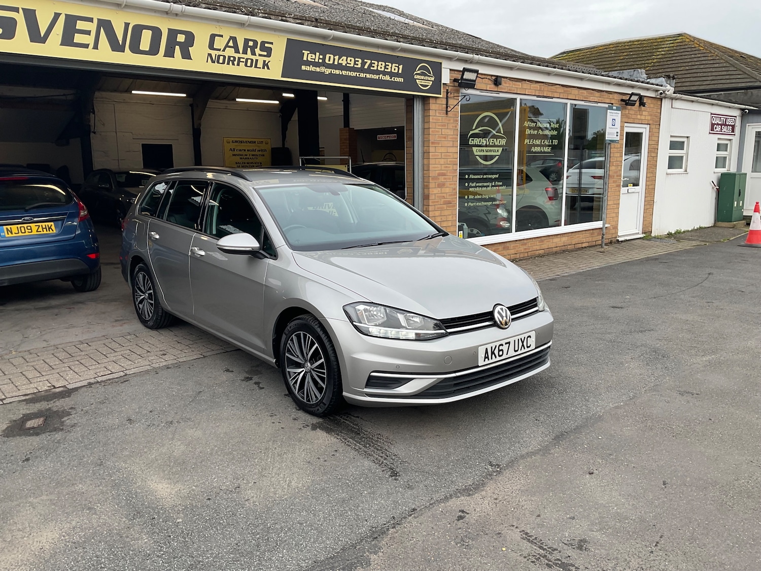 Used Volkswagen Golf 2017 for sale - 76416531: Photo 8