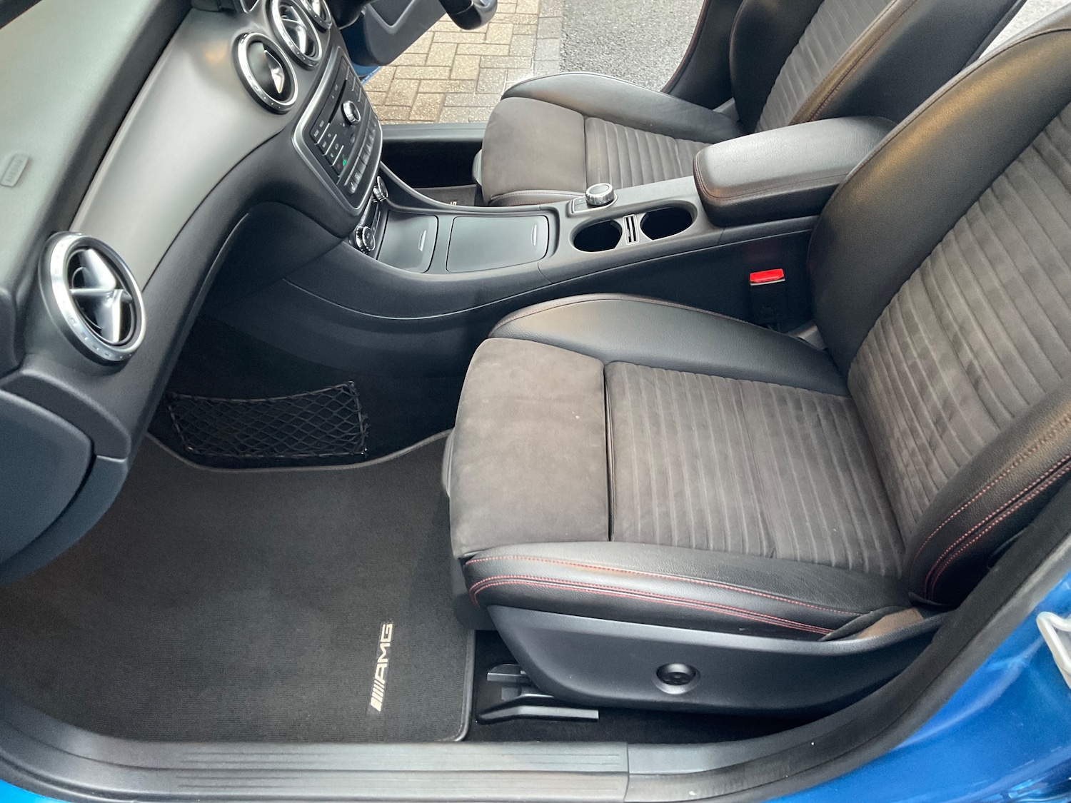 Used Mercedes-Benz GLA 2015 for sale - 76878044: Photo 31