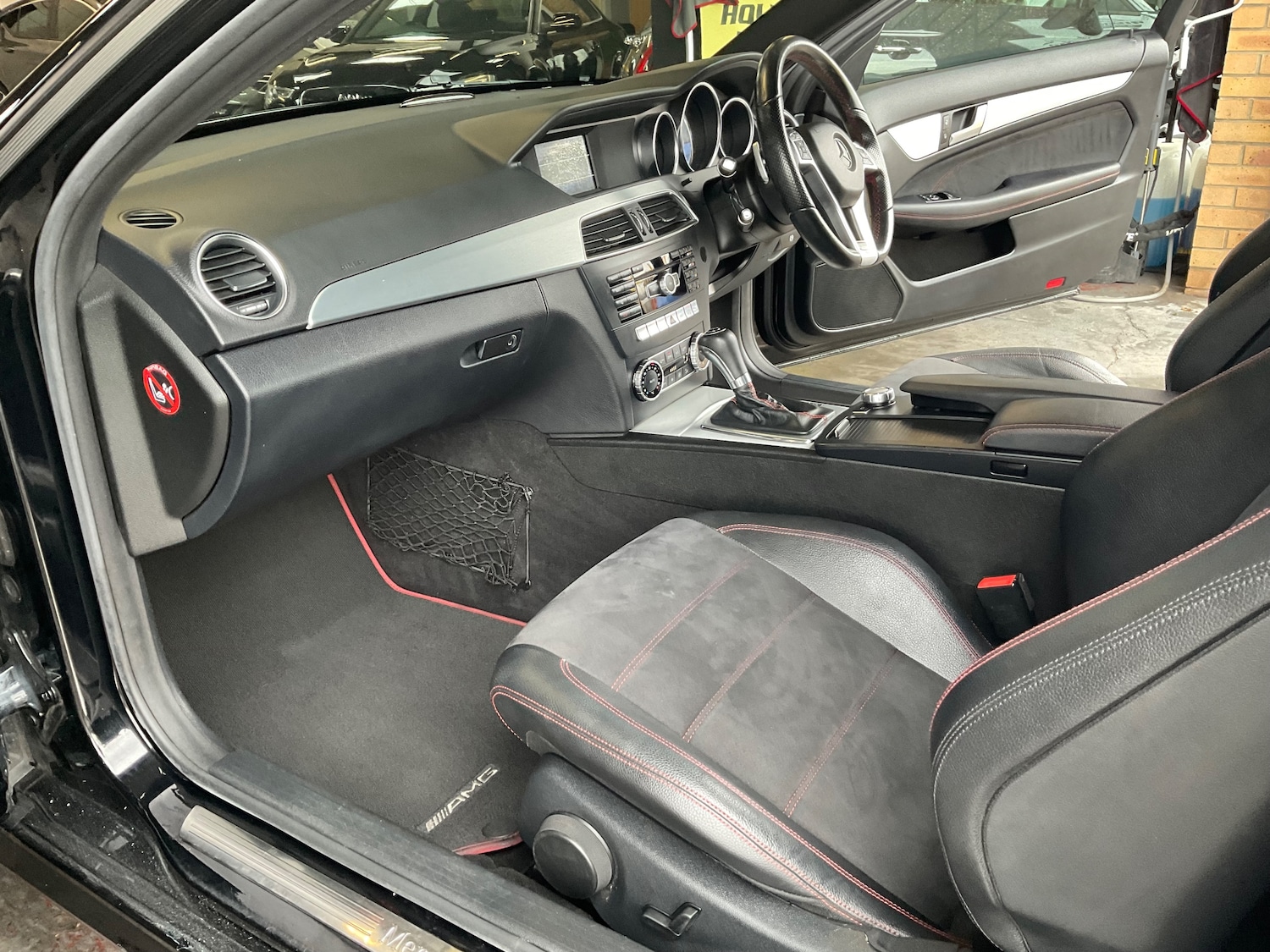 Used Mercedes-Benz C Class 2013 for sale - 76364399: Photo 25