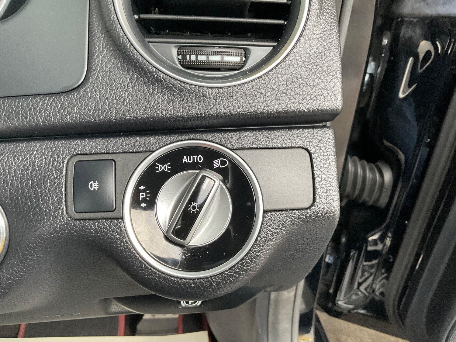 Used Mercedes-Benz C Class 2013 for sale - 76364399: Photo 44