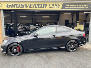 Used Mercedes-Benz C Class 2013 for sale - 76364399: Photo