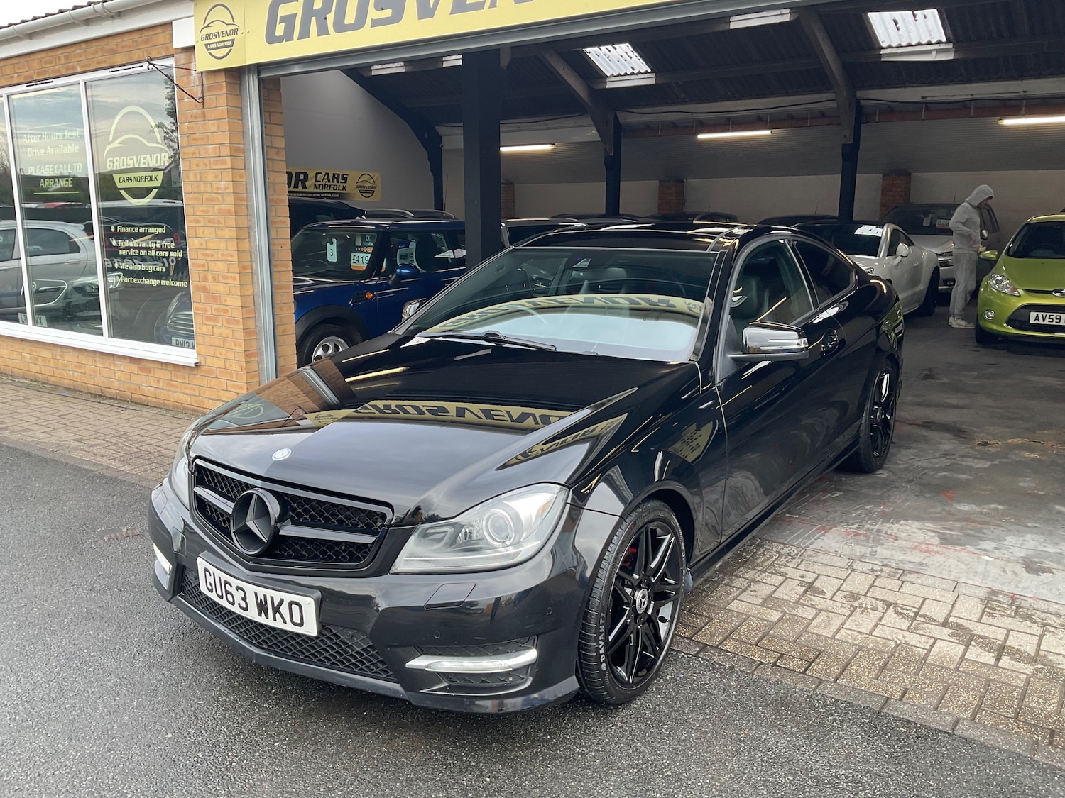 Used Mercedes-Benz C Class 2013 for sale - 76364399: Photo 8