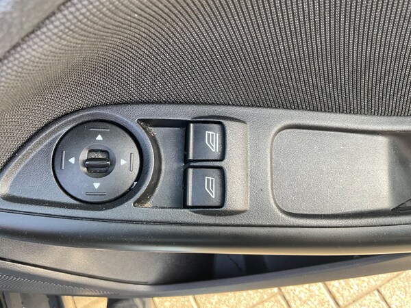Used Ford Focus 2013 for sale - 76064989: Photo 42
