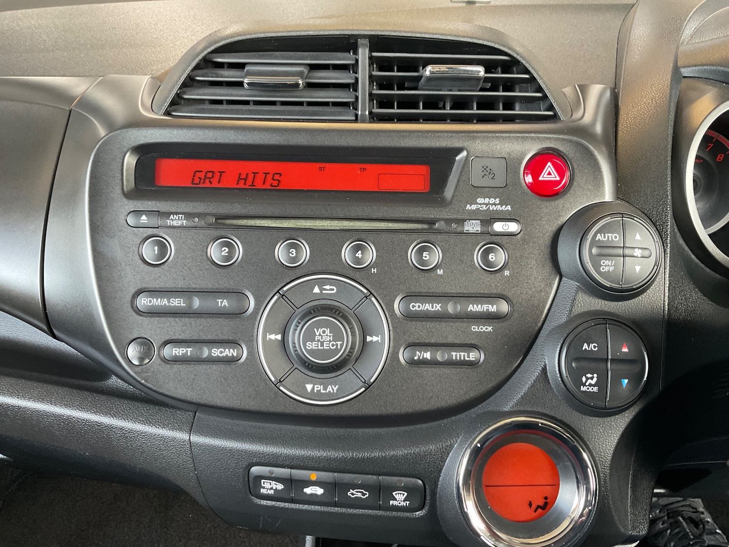 Used Honda Jazz 2013 for sale - 78011874: Photo 32