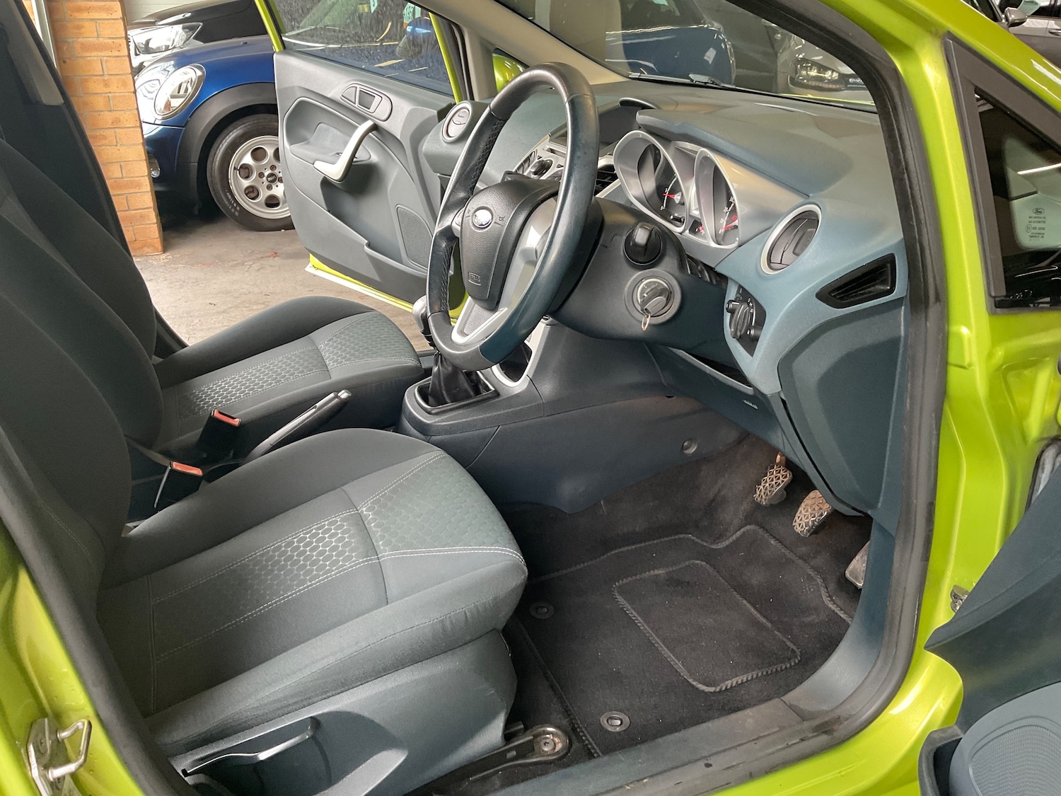 Used Ford Fiesta 2009 for sale - 76477460: Photo 21