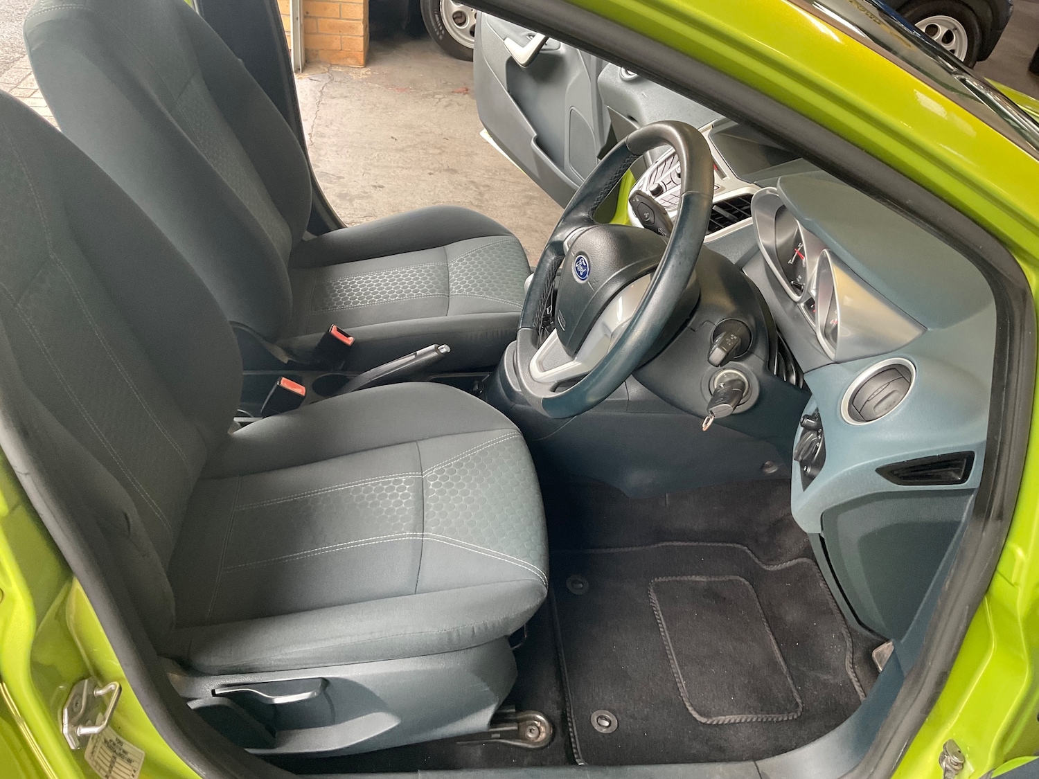 Used Ford Fiesta 2009 for sale - 76477460: Photo 22