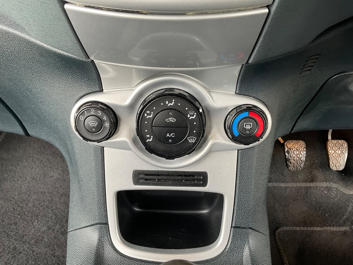 Used Ford Fiesta 2009 for sale - 76477460: Photo 35