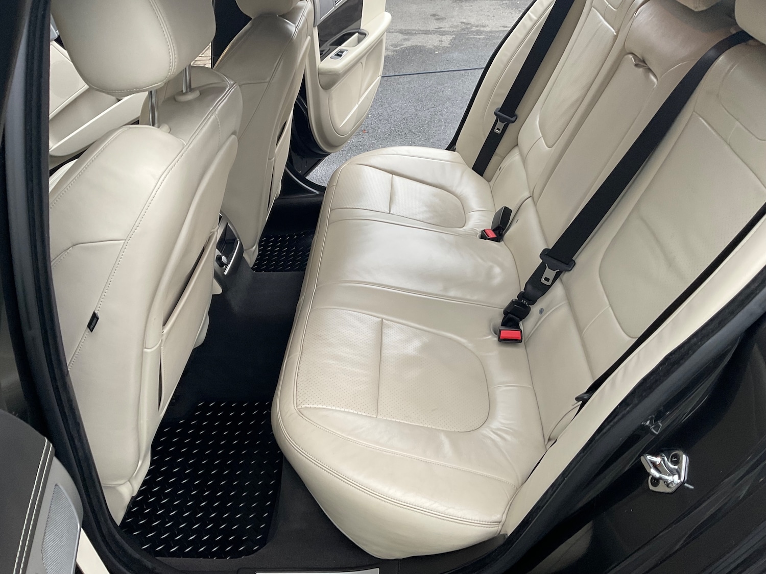 Used Jaguar XF 2015 for sale - 76892355: Photo 29