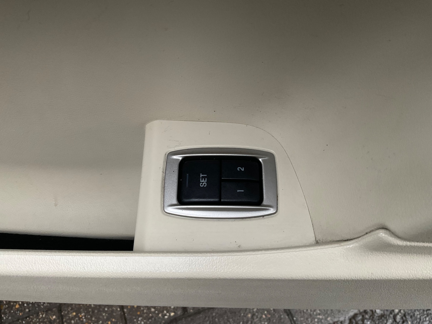 Used Jaguar XF 2015 for sale - 76892355: Photo 31