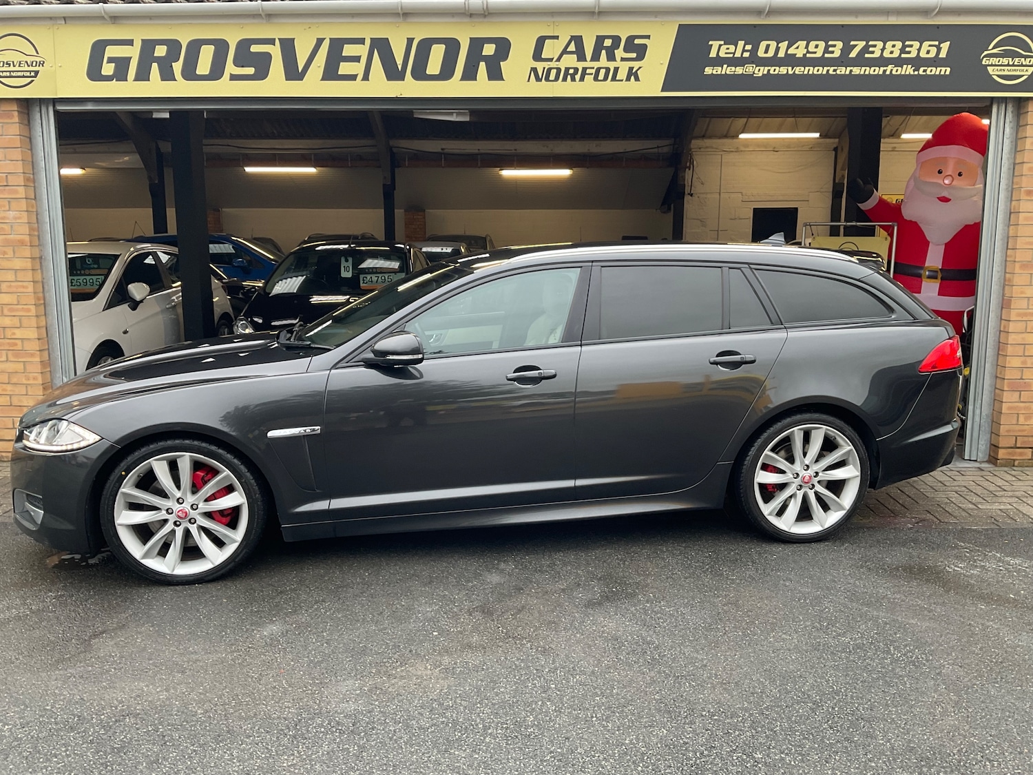 Used Jaguar XF 2015 for sale - 76892355: Photo 4