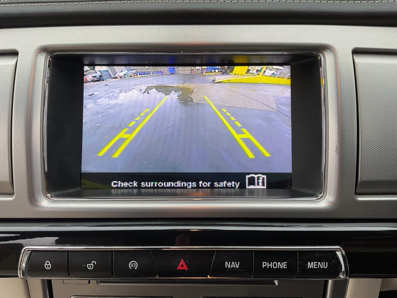 Used Jaguar XF 2015 for sale - 76892355: Photo 40