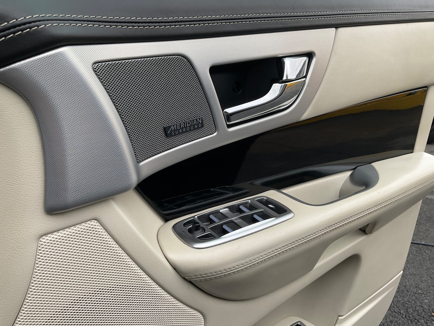 Used Jaguar XF 2015 for sale - 76892355: Photo 51