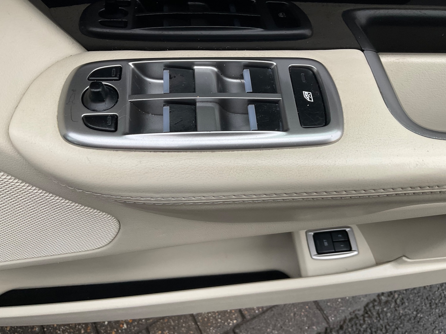 Used Jaguar XF 2015 for sale - 76892355: Photo 53