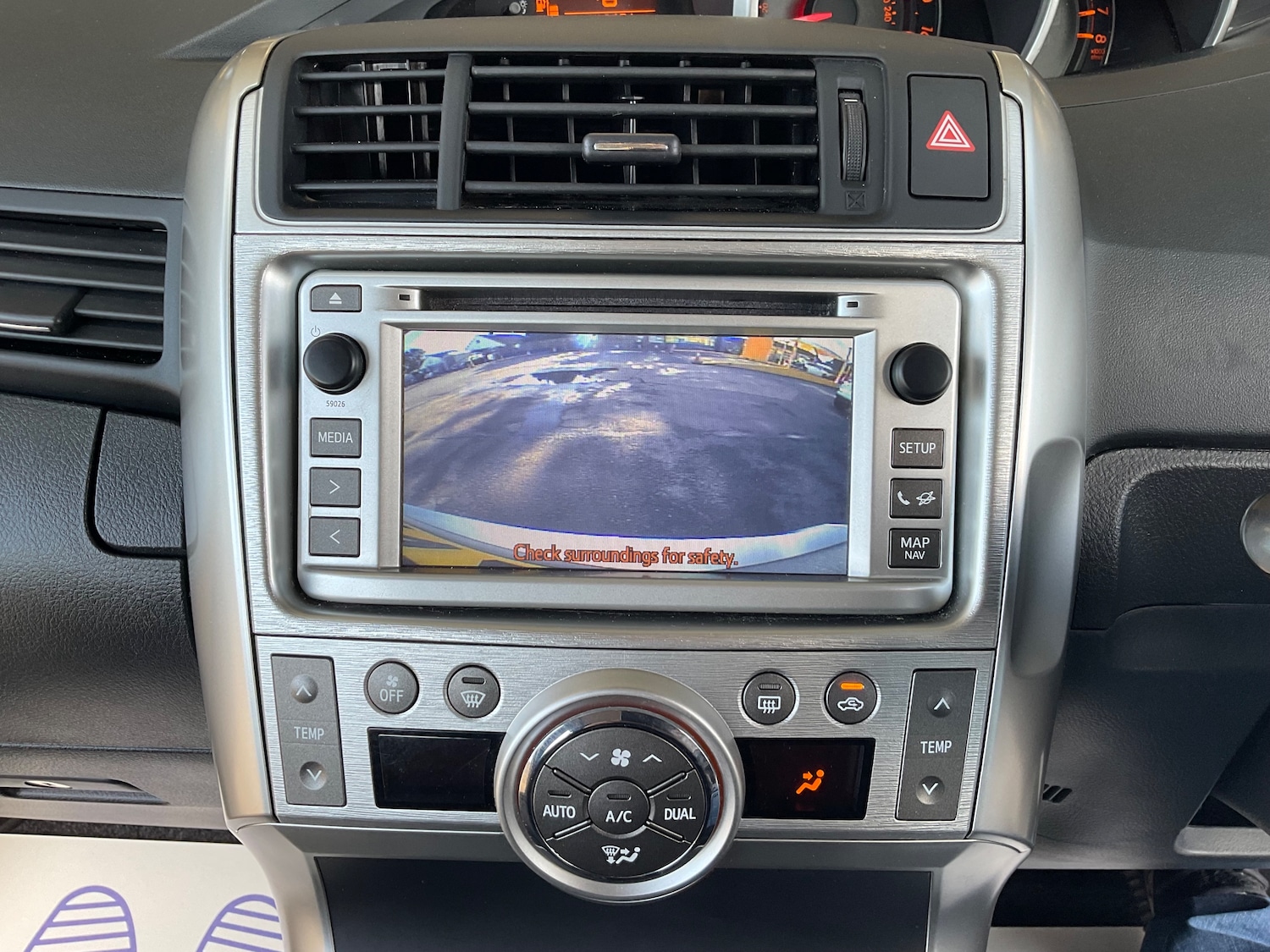 Used Toyota Verso 2012 for sale - 76090047: Photo 39