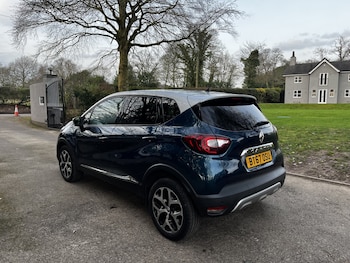 Used Renault Captur 2017 for sale - 77766534: Photo